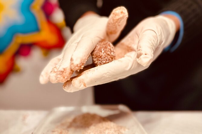 1.5h Hands on Chocolate Workshop: Truffles & Tasting - What this Brussels chocolate class is really like