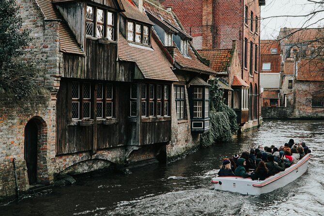 2-Hour Historical Walking Tour in Bruges with Praline Included - Art and medicine from Our Lady’s Church to Saint John’s Hospital