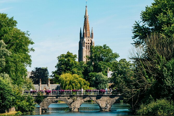 2-Hour Historical Walking Tour in Bruges with Praline Included - Boniface Bridge and Flemish painting