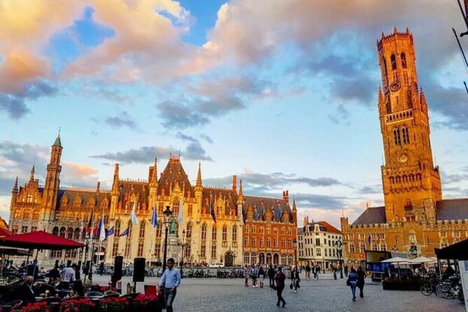 2-Hour Medieval Walk and Chocolate Tasting in Bruges - Gruuthusestraat and the Church of Notre Dame