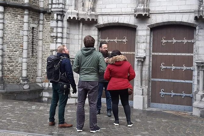 2-Hour Private Walking Tour of Bruges - From stinking rich to Bruges’ romantic bridges