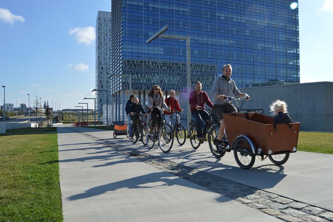 3-Hour Antwerp Bike Tour - Guides who make the route more than a transfer