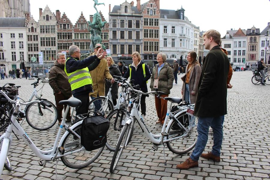 Antwerp: City Highlights Guided Bike Tour - The old port and MAS museum