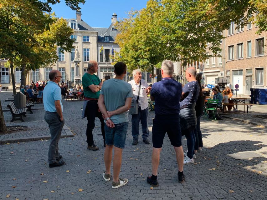 Antwerp: City Highlights Walking Tour - City Hall and the Cathedral of Our Lady