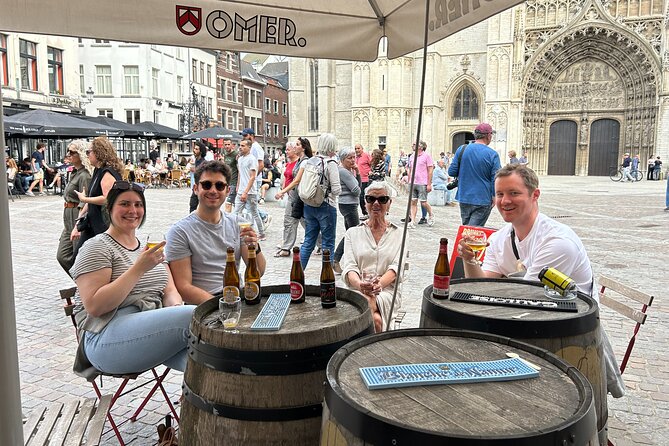 Antwerp: Food Walking Tour with 5 Tastings - What the small group changes