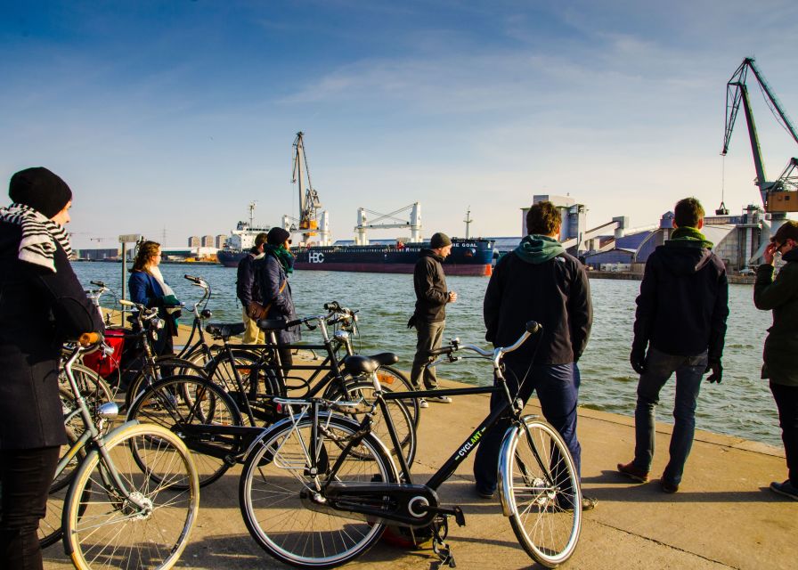 Antwerp: Guided Bike Tour - Cogels-Osylei and Antwerp’s grand residential side