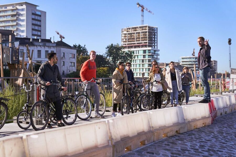 Antwerp: Guided Bike Tour - Park Spoor Noord and Seefhoek
