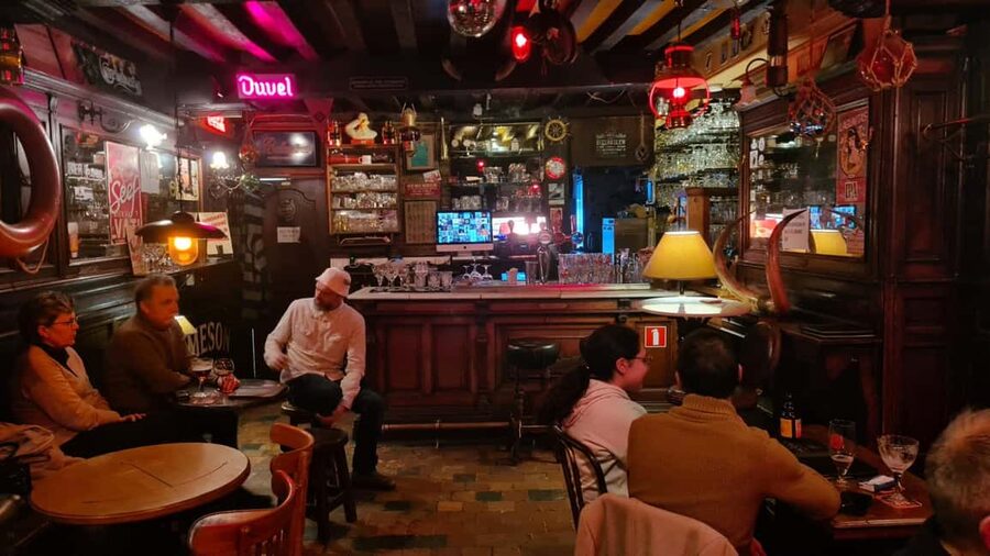 Antwerp: Pub Crawl in the Historical City - Timing, pickup, and the walking pace