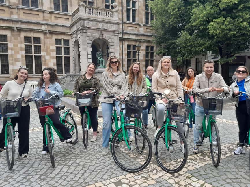 Antwerp: The Coolest Guided Bike Tour - Het Steen and the medieval waterfront