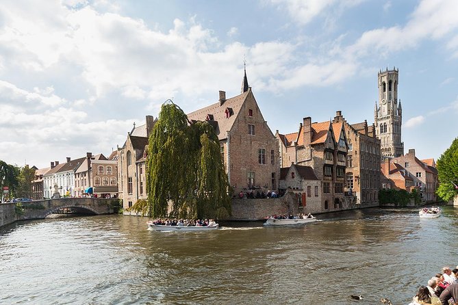 BeerWalk Bruges (English guide) - Tasting Bourgogne Des Flandres in its own Bruges setting