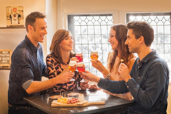 BeerWalk Brussels (English guide) - Les Brasseurs starts with a traditional welcome