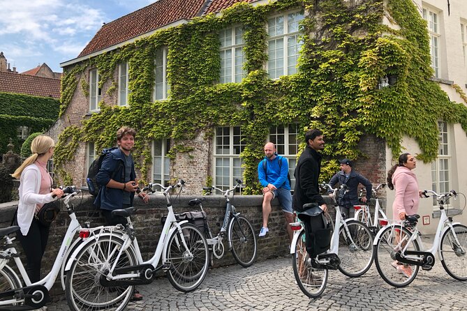 BikeTour Bruges & Damme in Spanish and English - Why this ride is a smart break from central Bruges