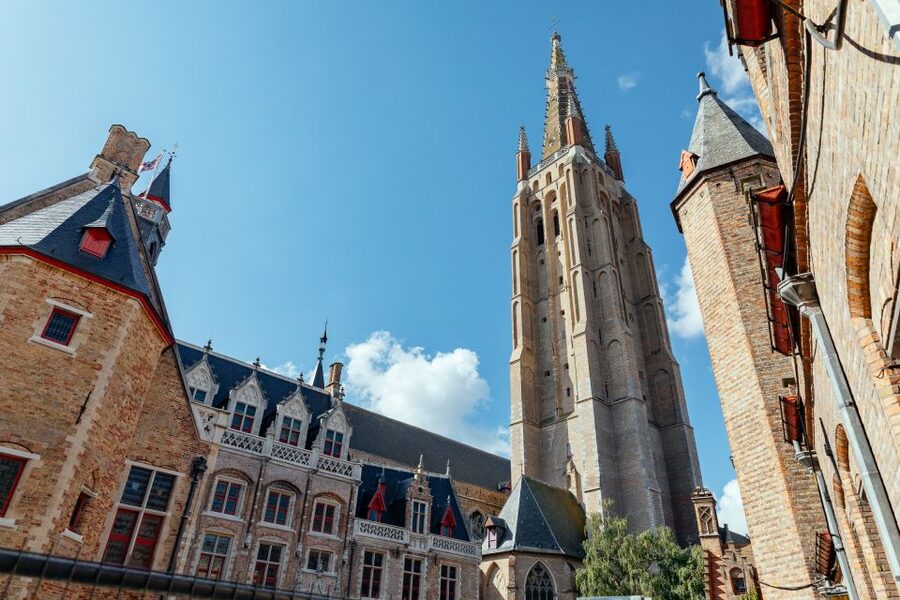 Bruges: 1.5-Hour Private Kick-Start Tour with a Local - Meeting at Historium Bruges