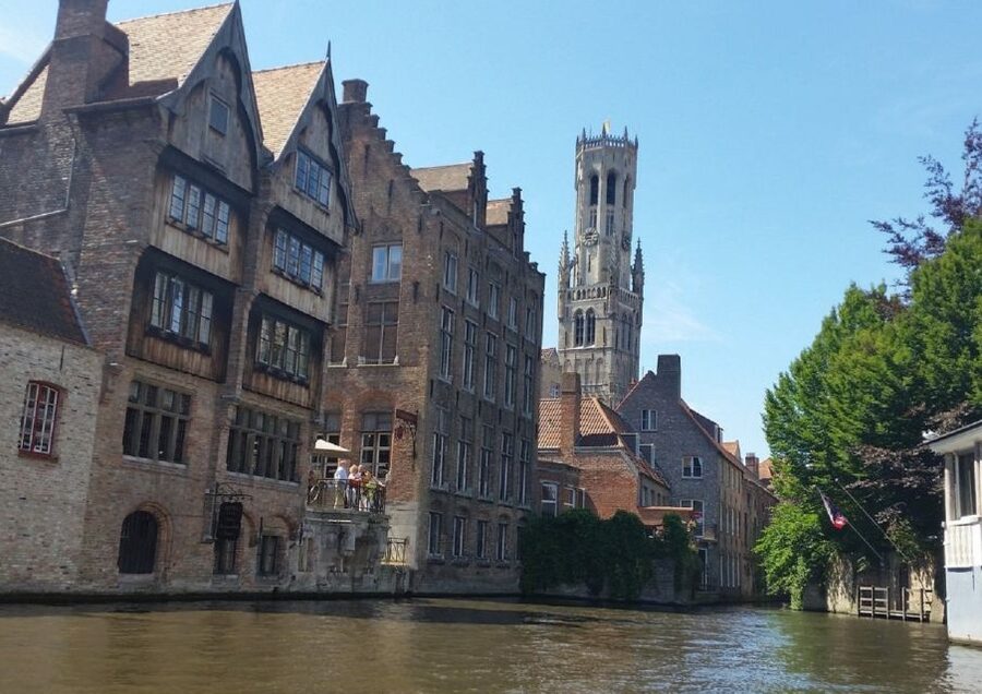 Bruges: 2.5-Hr Walking Tour from train station to Markt - The canal ride is a pleasant extra, not part of the price