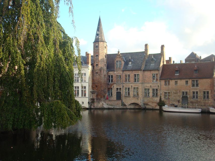 Bruges: 3-Hour Beer and Chocolate Tasting Private Tour - Key points at a glance