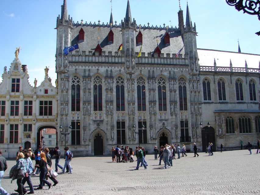 Bruges: 3-Hour Beer and Chocolate Tasting Private Tour - Market Square and The Burg put Bruges in context
