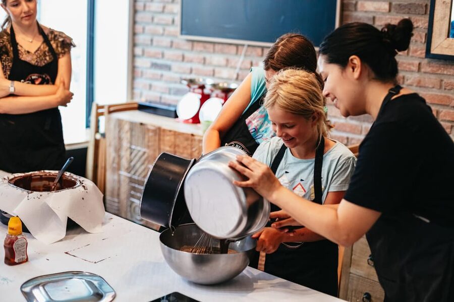 Bruges: Belgian Praline and Mendiants Chocolate Workshop - Timing, language, and booking flexibility
