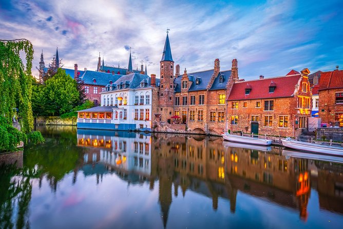 Bruges bus tour from Brussels - Walplein, medieval houses, and Gruuthuse