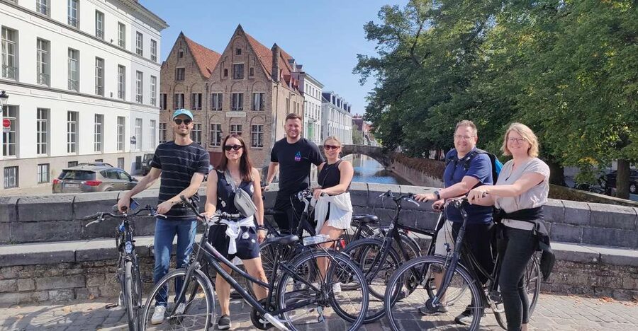 Bruges by bike with family and friends! - Who should book this ride?