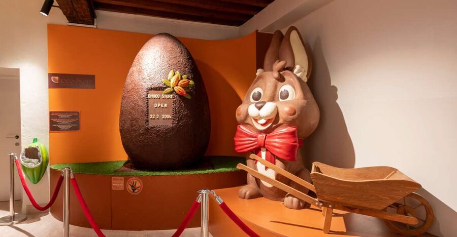 Bruges: Choco-Story Chocolate Museum Guided Tour w/Tastings - Following the Audio Guide at Your Own Speed