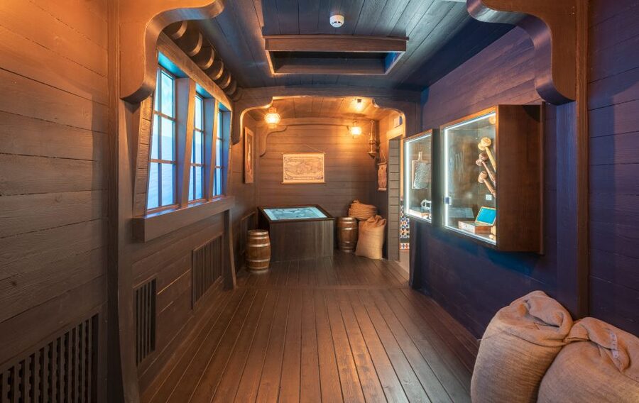 Bruges: Choco-Story Chocolate Museum Guided Tour w/Tastings - More Than 500 Objects About Chocolate