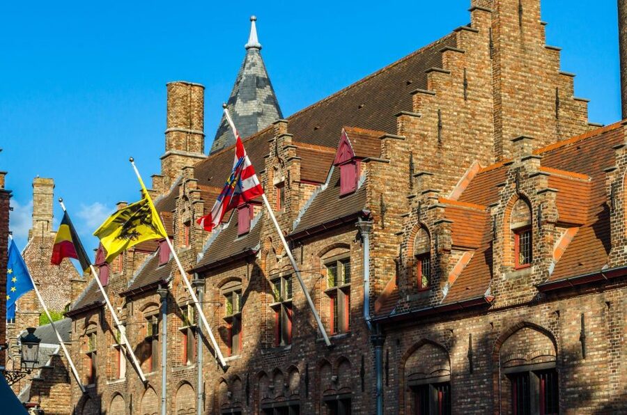 Bruges: Express Walk with a Local in 60 minutes - Is $93 a fair price for one hour?