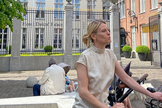 Bruges, Guided Retro Biketour: Highlights and Hidden Gems - Hof Bladelin and the story behind the starting point