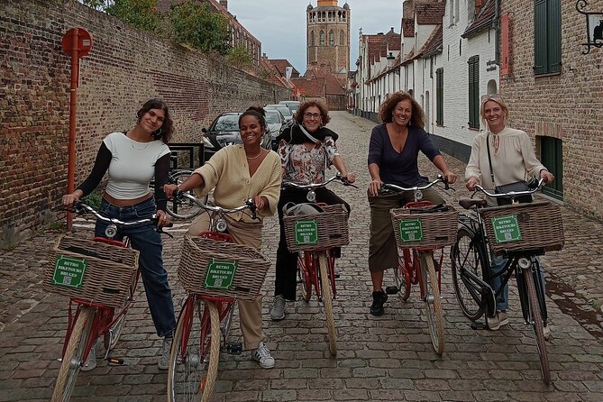 Bruges, Guided Retro Biketour: Highlights and Hidden Gems - Bruges’ center: Belfry, Burg Square, and Markt
