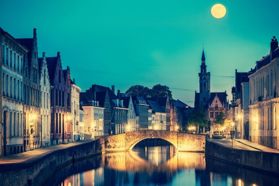 Bruges: Guided Walking Tour - Stoofstraat and the Church of Our Lady