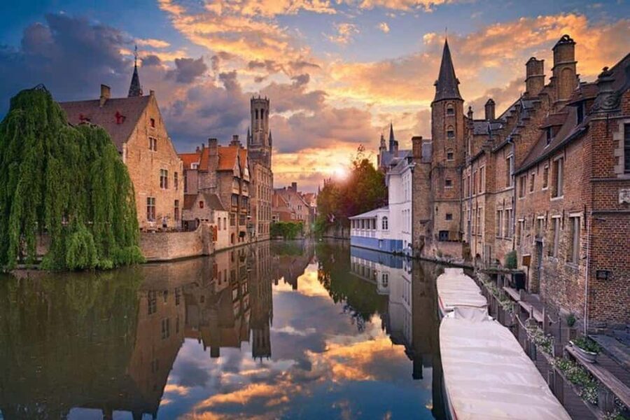 Bruges : Highlights & Hidden gems Walking Tour - Following the Kanaal Gent-Brugge