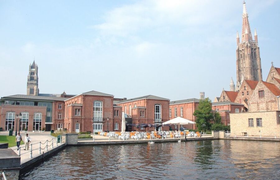 Bruges Private 2-Hour Walking Tour - Why two hours works well in Bruges