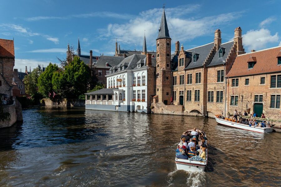 Bruges: Private Food Tour – 10 Tastings with Locals - What the private format is worth at $163