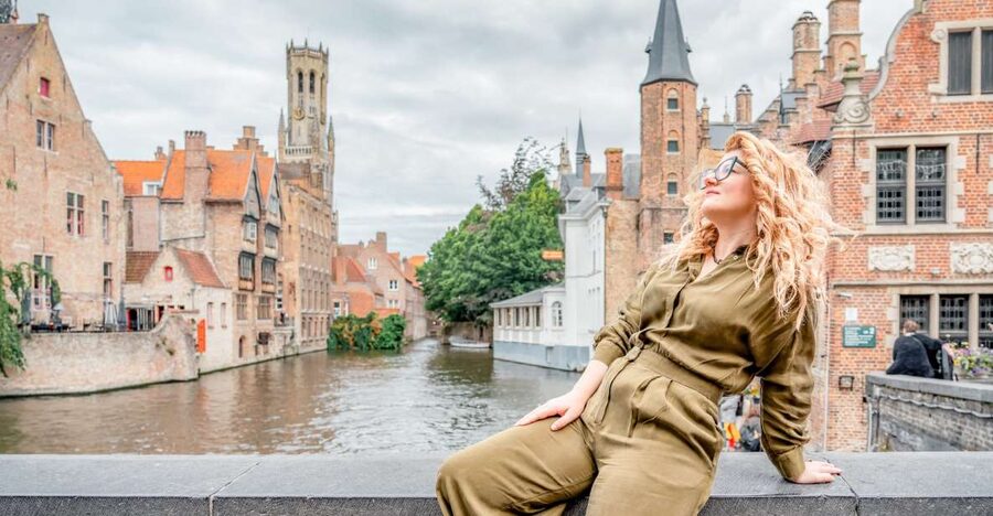 Bruges : Your private 30min. photoshoot in the medieval city - How this compares with taking your own pictures