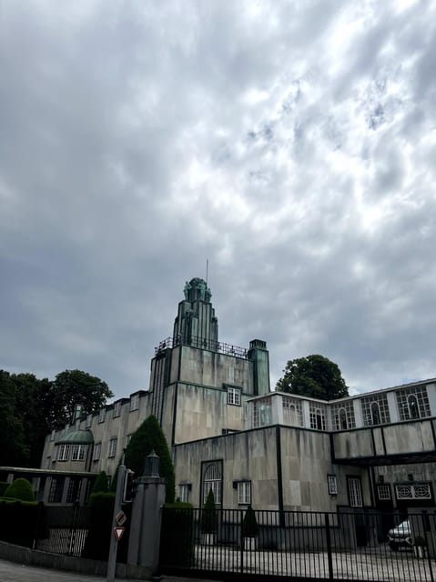 Brussels: 2-hours "Art Nouveau" Walking Tour - Maison Van Dyck, Maison Roosenboom, and Hôtel Ciamberlani