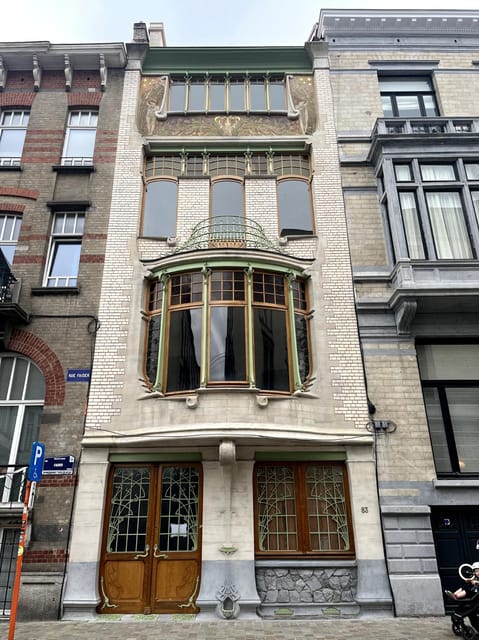 Brussels: 2-hours "Art Nouveau" Walking Tour - Maison Cauchie and the art of the façade