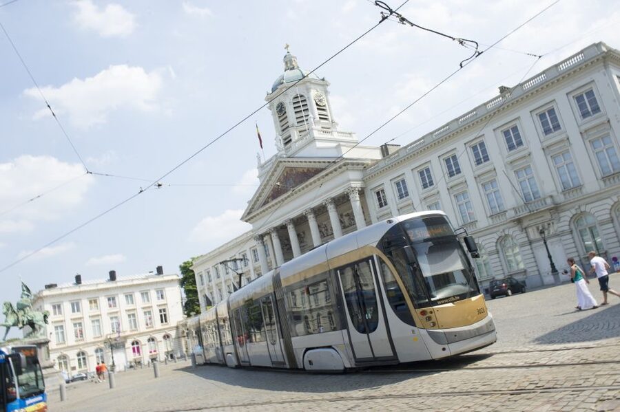 Brussels: 48 Museums, Atomium, and Discounts Card - Collecting and activating the card
