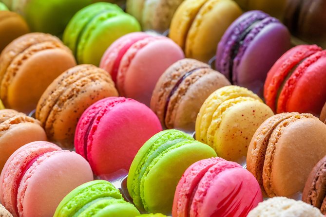 Brussels All In Tour : Belgian food, chocolate, beer, sightseeing - The Royal Galleries and central Brussels shopping