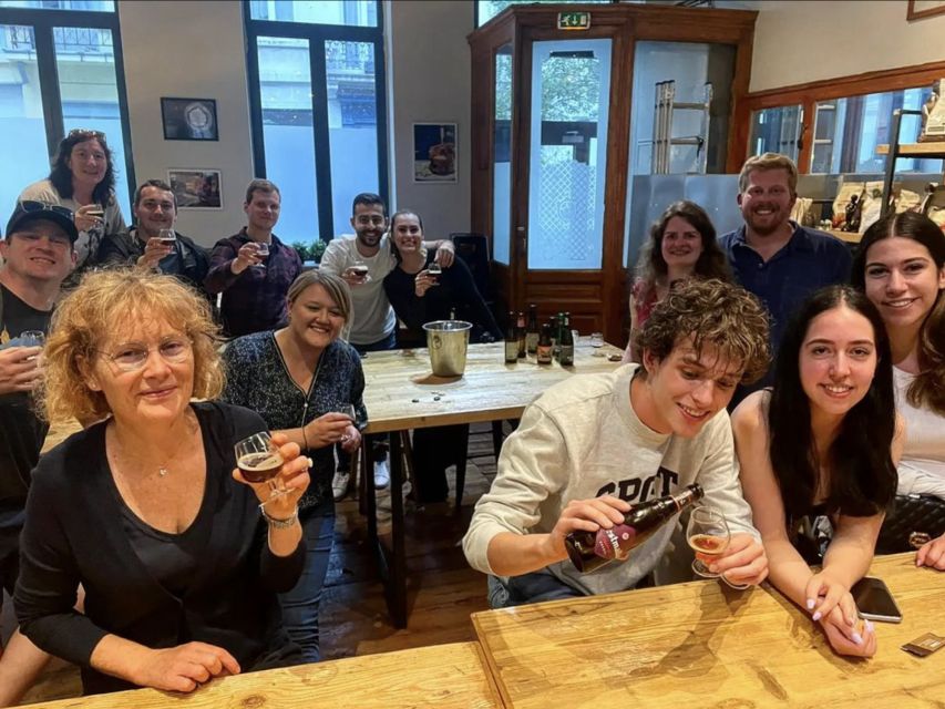 Brussels: Belgian Beer Tasting and Course at a Private Bar - Five Belgian beers, one compact lesson
