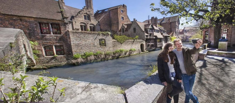 Brussels: Bruges & Ghent Tour with Cruise & Chocolate Visit - Ninety minutes to choose your Ghent visit