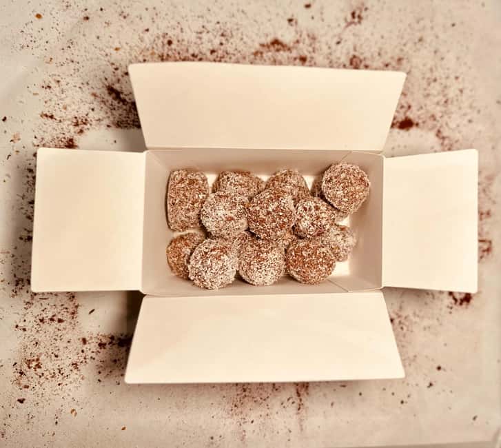 Brussels: Chocolate Truffle & Belgian Hot Chocolate Workshop - Making Belgian truffles instead of simply buying them