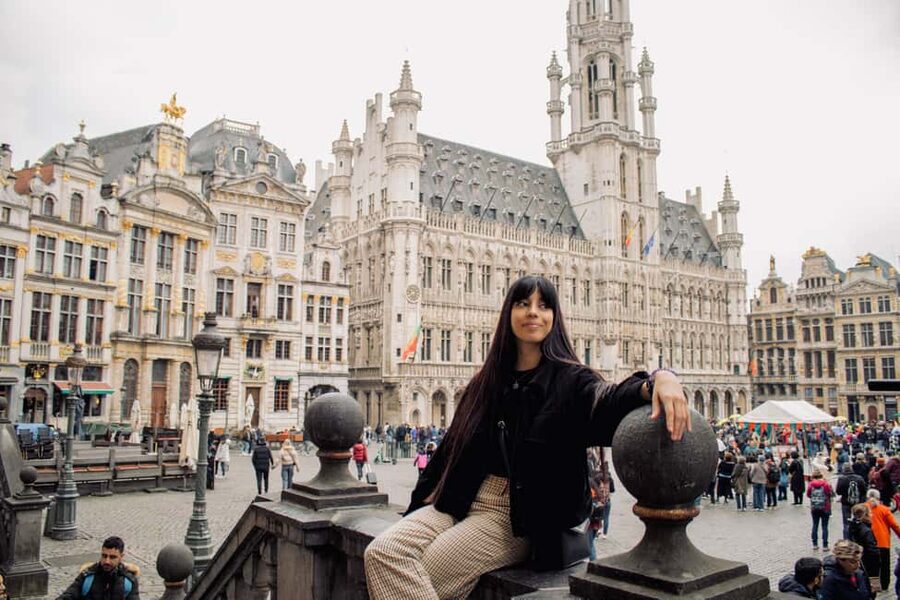 Brussels City Photoshoot With a Professional Photographer - A Fast Start at Grand Place