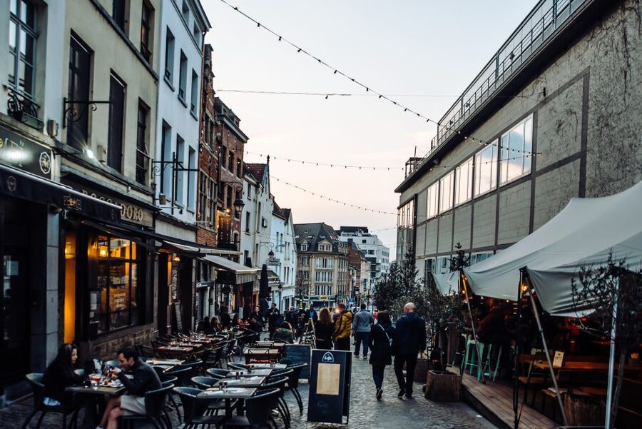 Brussels Comics & Street Art: Private Walking Tour - Boulevard Simon Bolivar, where walls become canvases