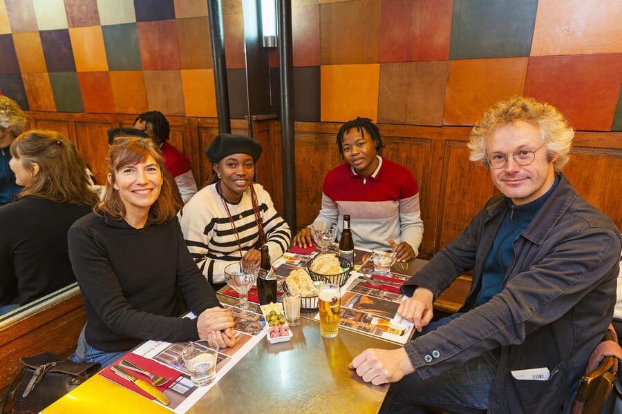 Brussels Food Tour: Main Dish, Beer, Waffle & Chocolate - Place du Grand Sablon and the Belgian beer stop
