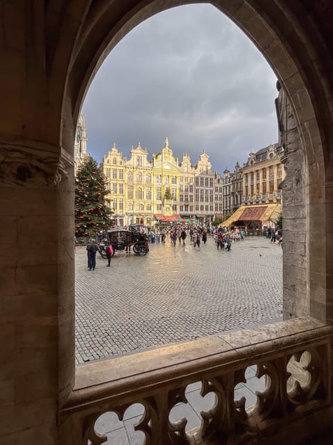 Brussels Food Tour: Main Dish, Beer, Waffle & Chocolate - Chocolate at Galerie de la Reine