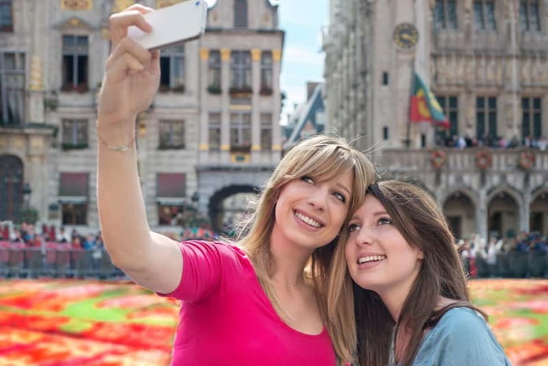 Brussels: Highlights and Hidden Corners Private Guided Walk - Saint-Nicolas, the Beer Museum, and old city stories