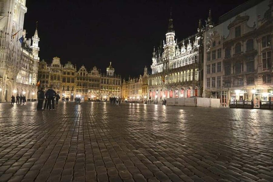 Brussels: Highlights and Hidden Gems Walking Tour - Key points at a glance