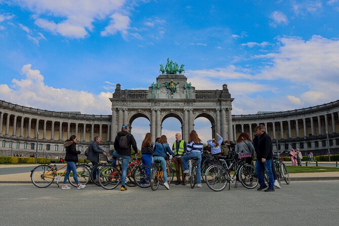 Brussels Highlights & Hidden Gems Bike Tour - The old center and Place Sainte-Catherine