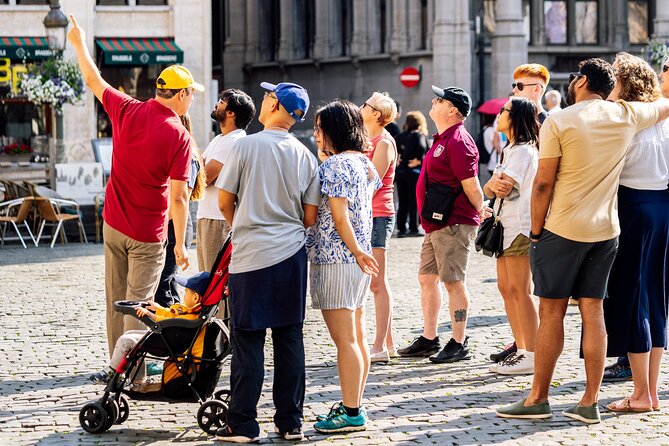 Brussels: Historical Walking Tour with Chocolate & Waffle Tasting - A short stop at Place de la Vieille aux Bles
