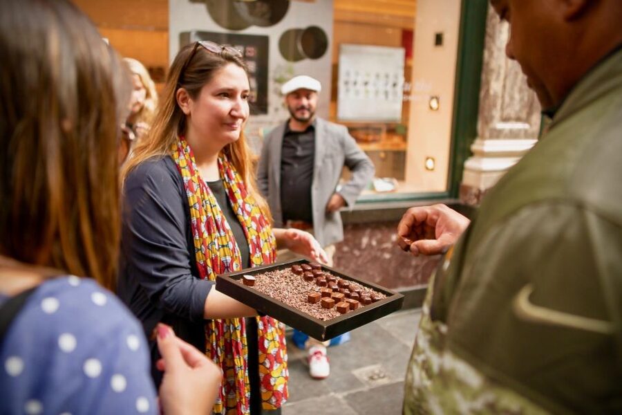 Brussels: Hungry Mary's Famous Beer and Chocolate Tour - The chocolate route: ten tastings, three makers, and a useful lesson