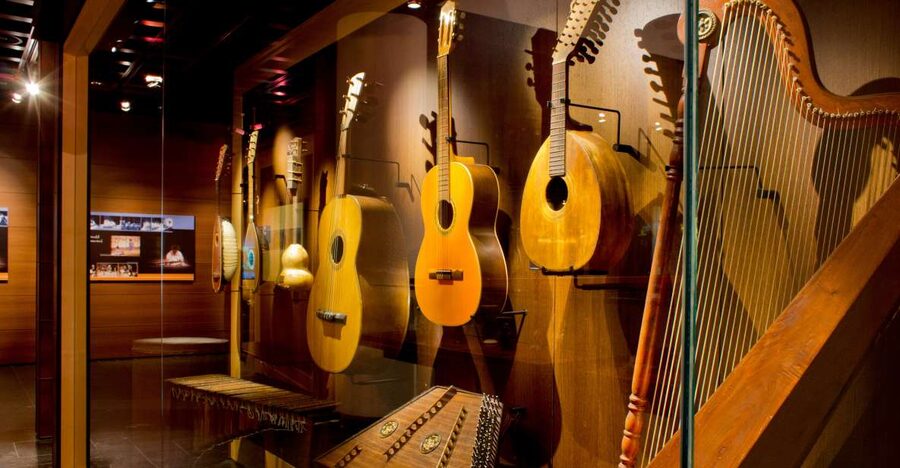 Brussels: Musical Instruments Museum Entry Ticket - Four floors, four different ways to hear music